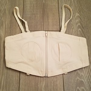 Hands Free Pumping Bra